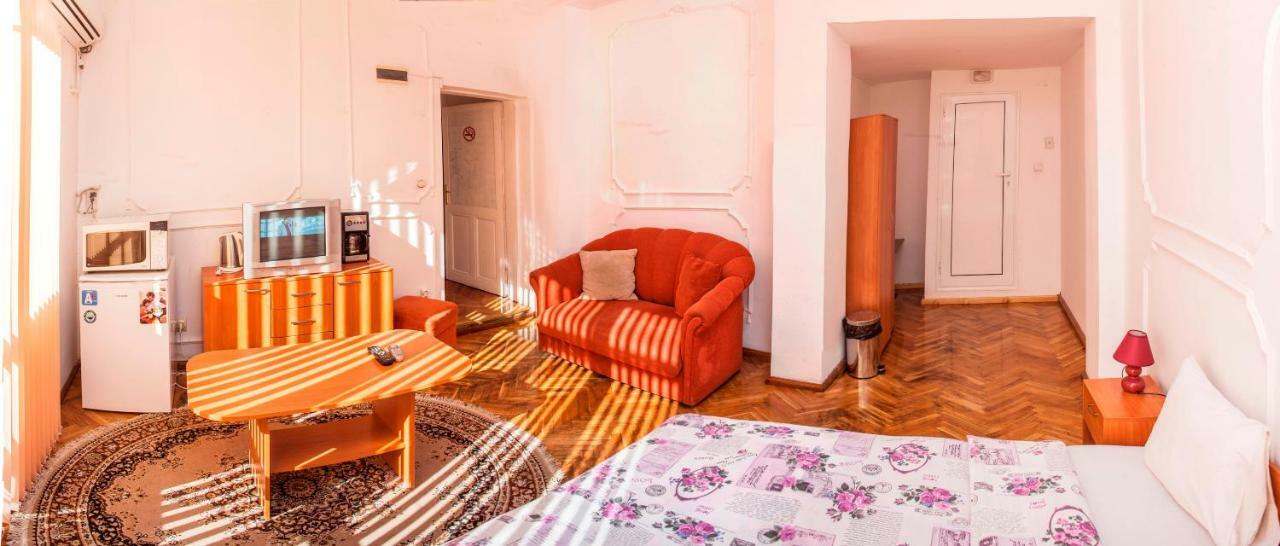Central Guesthouse Five Corners — Photos 3